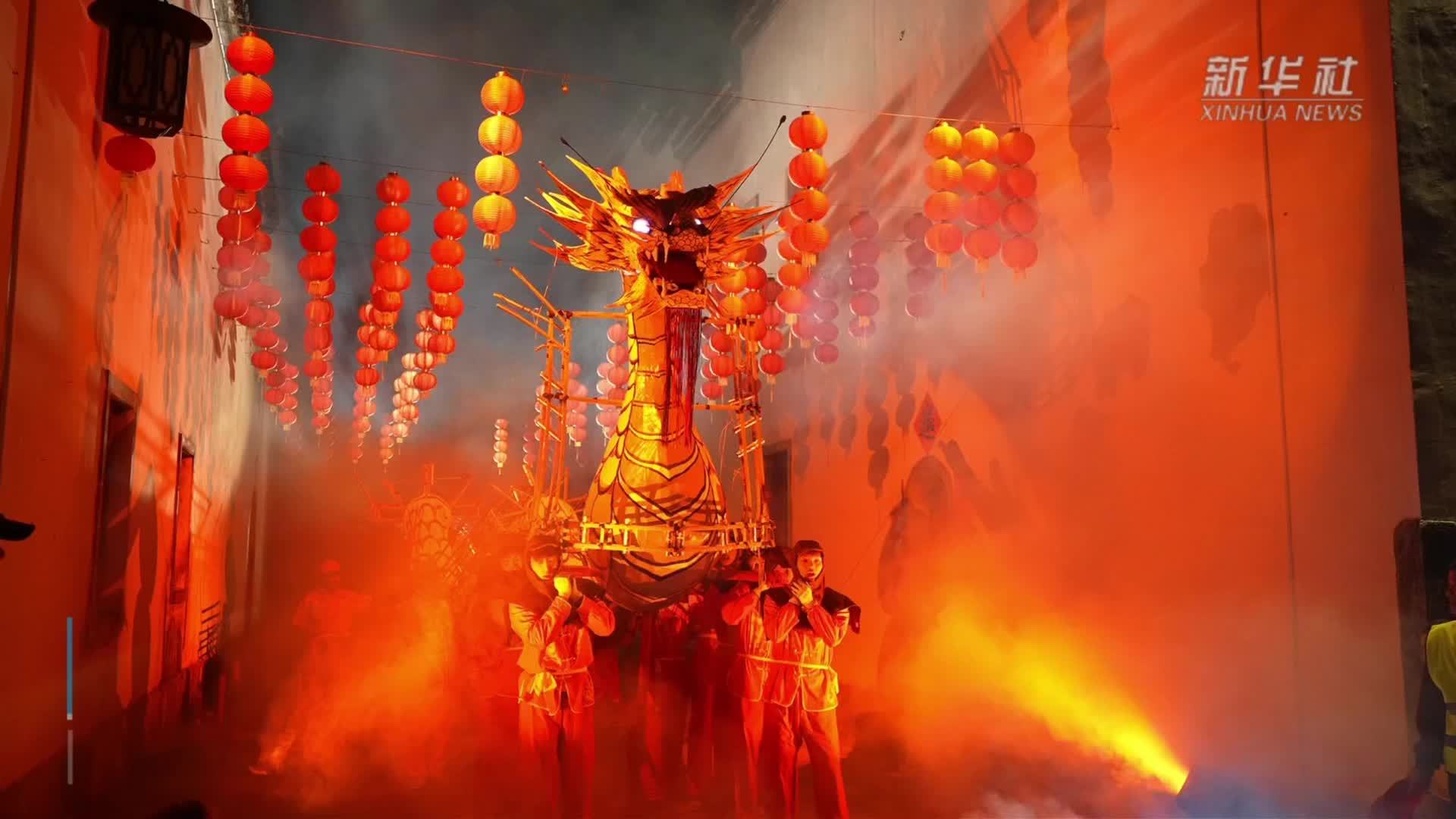 多彩夜游点亮古村“夜经济”