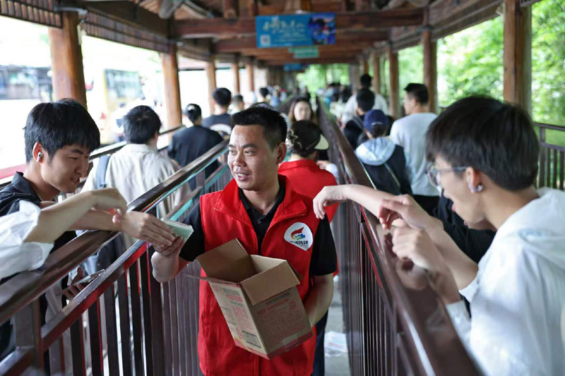 “五一”假期龙虎山景区以优质服务擦亮文旅名片