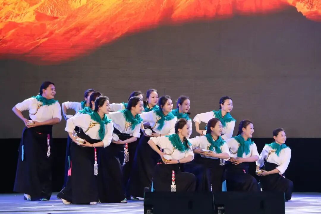 摄影：姚拉姆措