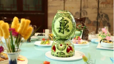 泉水宴等特色餐饮成为星级酒店吸引游客的热门卖点。