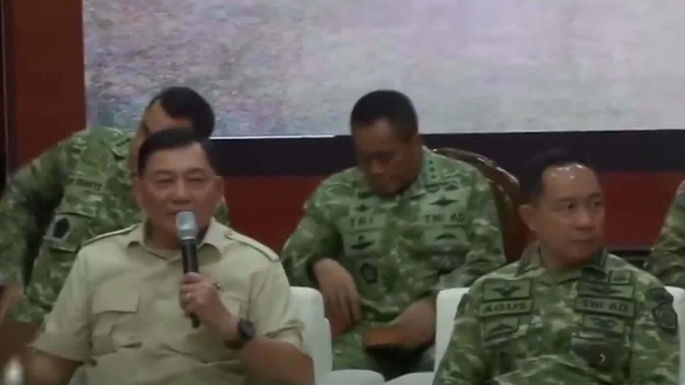 印尼防长召集23名退役将领举行闭门会议