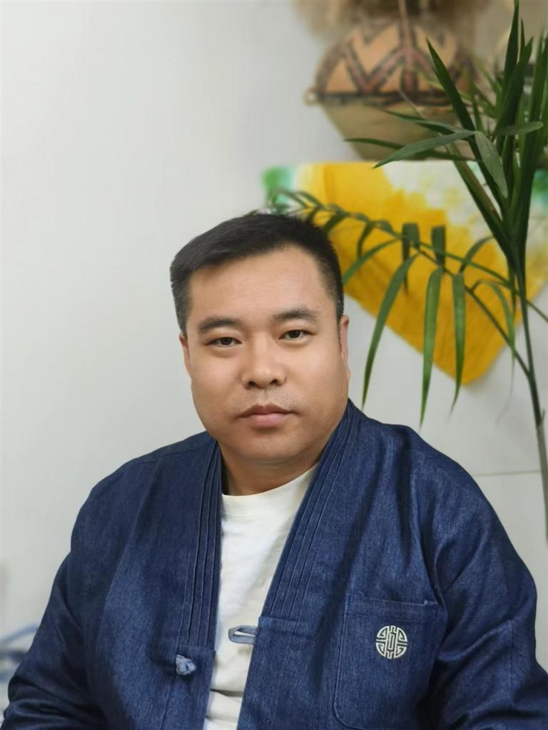 唐兴荣