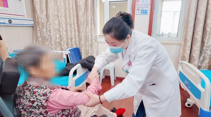 济南南郊医院康复医学科：全周期管理，用专业与爱心点亮康复之路