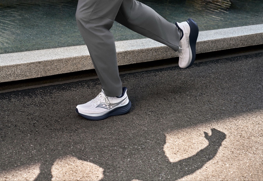 Saucony索康尼 TRIUMPH 胜利 24