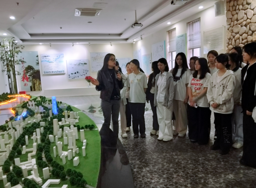 江西旅游商贸职业学院:“双师同堂”筑梦文化强国 实景研学传承红色赣魂
