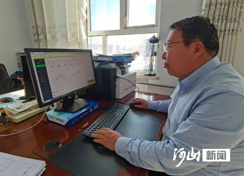 尚义县是传统农业大县，但存在产业化率低、产业链条短等短板。为破解难题，去年，尚义成立农业产业融合发展工作领导小组，各相关部门和企业拧成一股绳，力求让土地流转更顺畅、科技服务到地头、资金投向更精准。