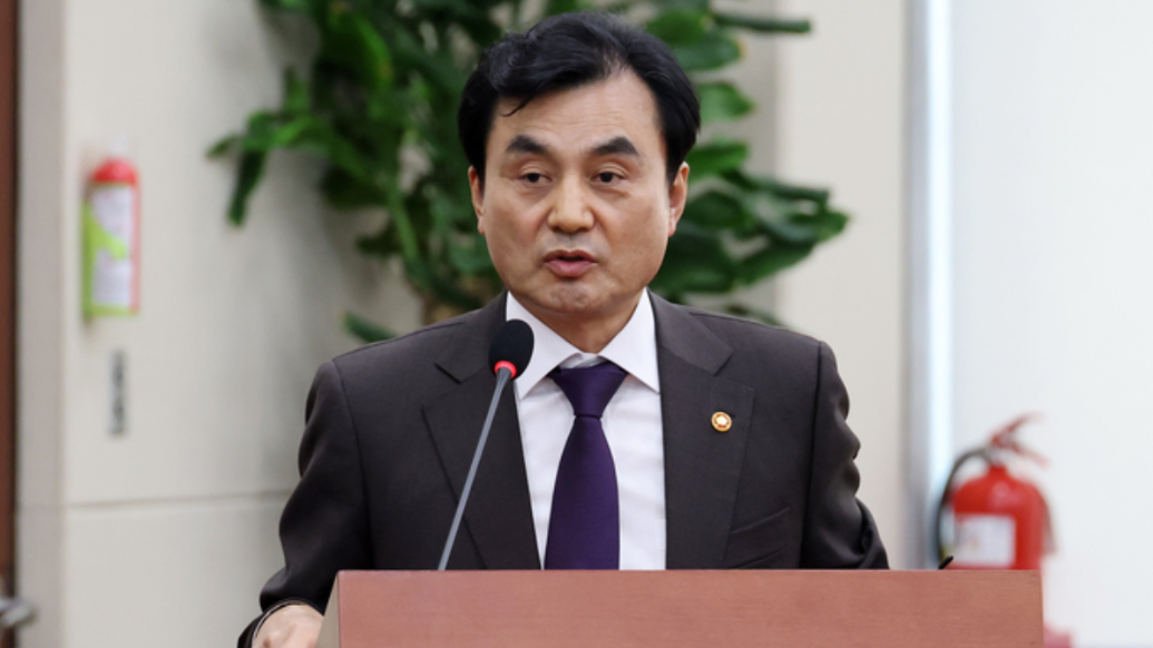韩防长：加速从好意思方收回战时作战指令权不行问题