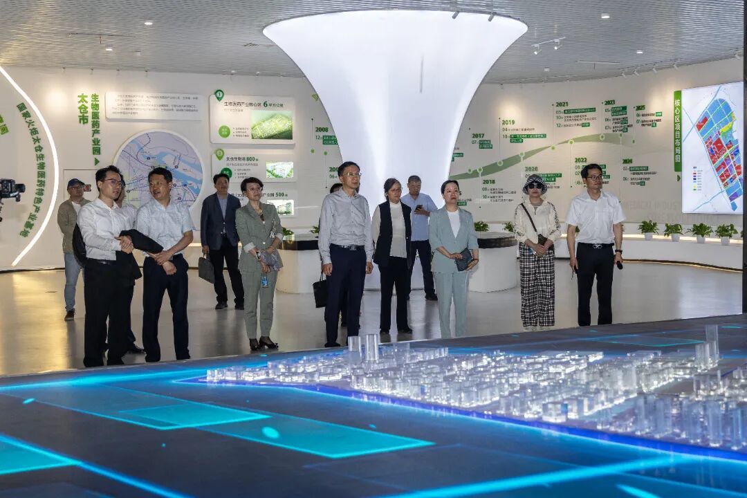 参观考察1.jpg