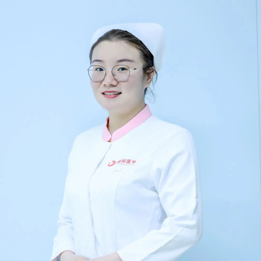 西安市护理工作表现突出个人 重症医学科秦伊会