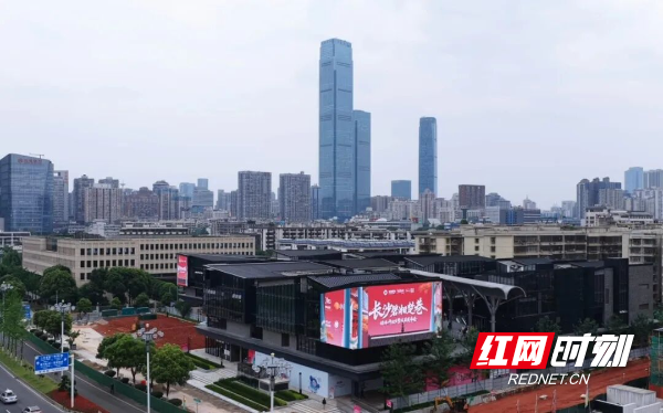 作为全市首个“非标商业”街区，碧湘楚巷将成为长沙对外展示文化与商业活力的重要窗口。