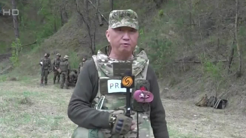 俄军逾10万兵力逼近顿巴斯乌军堡垒带