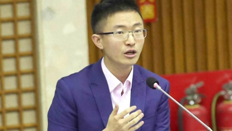 特朗普访华将谈对台军售，侯汉廷：民进党买武器还有啥意义呢？