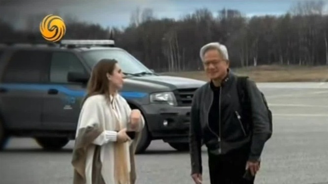 为什么黄仁勋一定要想办法随特朗普访华？