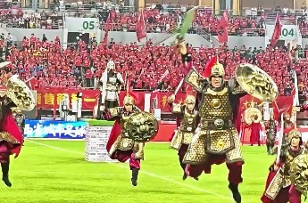 “文天祥”归来！“千年宋城 文山点兵”实景演出助阵赣超赛场