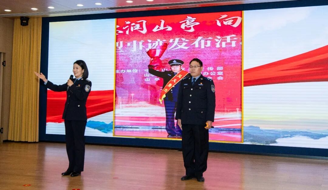 上图右1为刘成