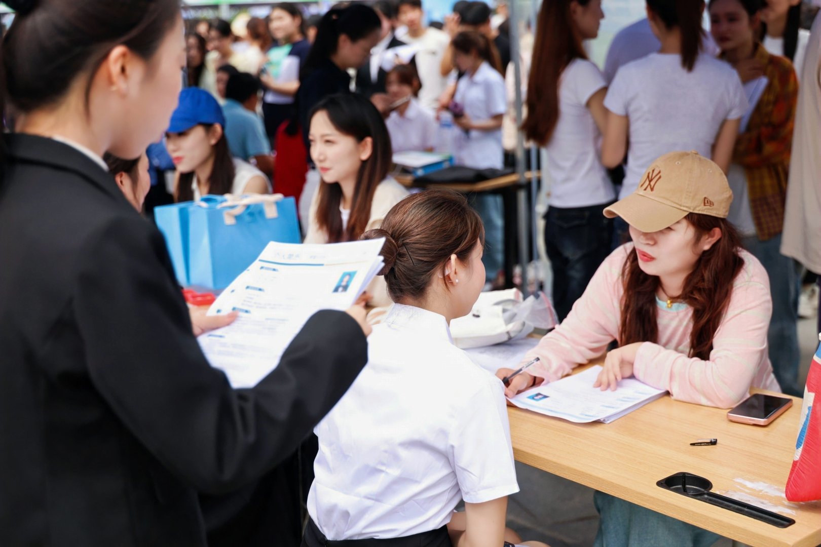 郑州旅游职业学院成功举办2026河南省文旅人才暨旅游类高校毕业生就业专场双选会