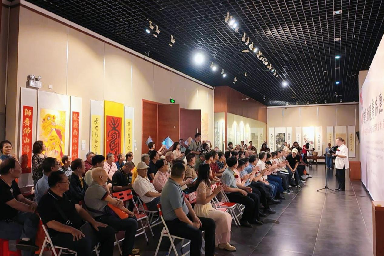 图为：联展现场