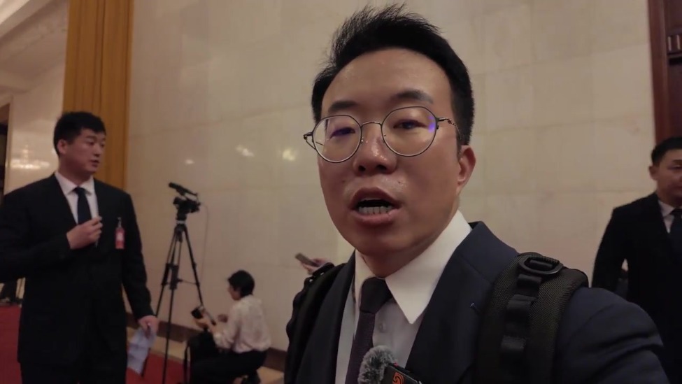 凤凰直击：中美元首会晤，媒体争抢有利位置，美方记者非常多