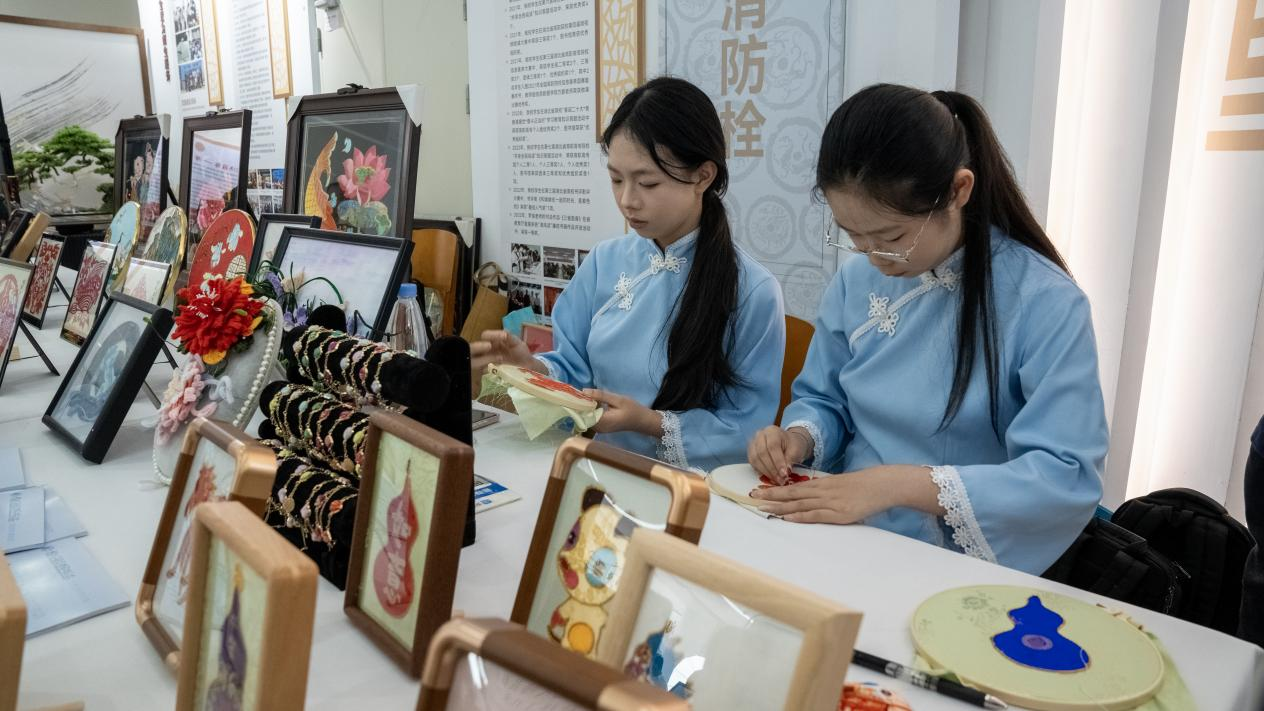 当千年非遗遇见荆楚青春——2026湖北省职教活动周职教赋能非遗传承与创新教学成果展侧记