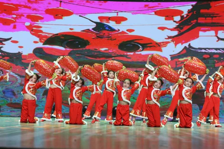 怀才情守住心不负少年不负热爱——《福娃闹春》少儿春晚导演庞兵兵的成功之路(图6)