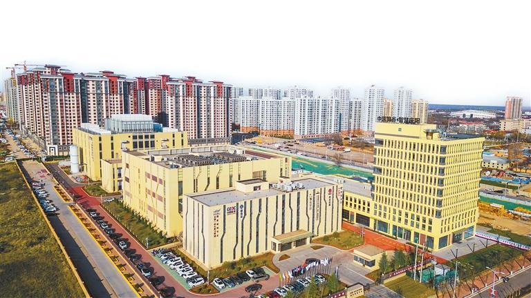 甘肃庆阳东数西算产业园区枢纽资源调度区　新甘肃&middot;甘肃日报通讯员　陈飞