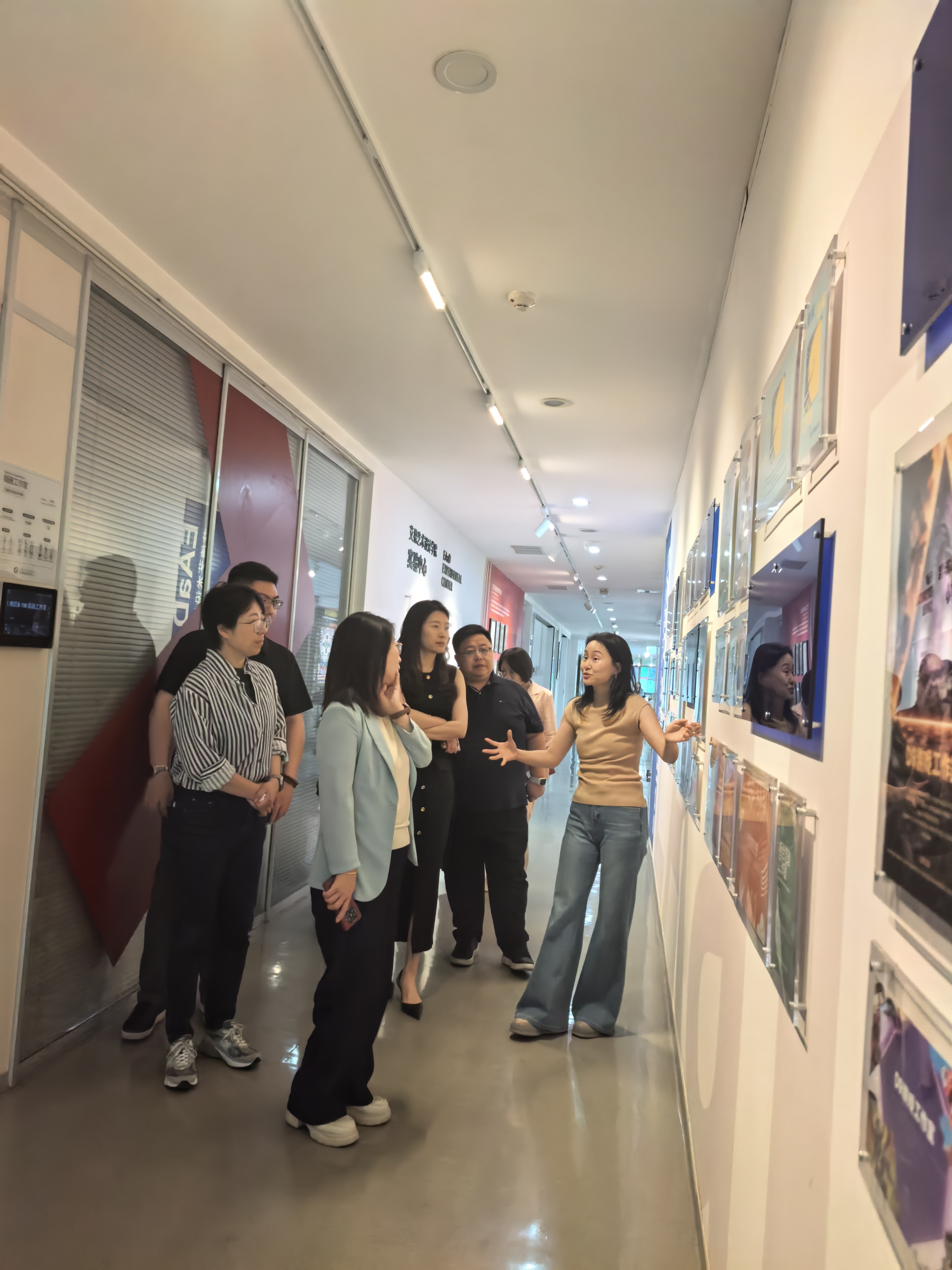六家企业走进西安欧亚学院 共话校企合作新路径