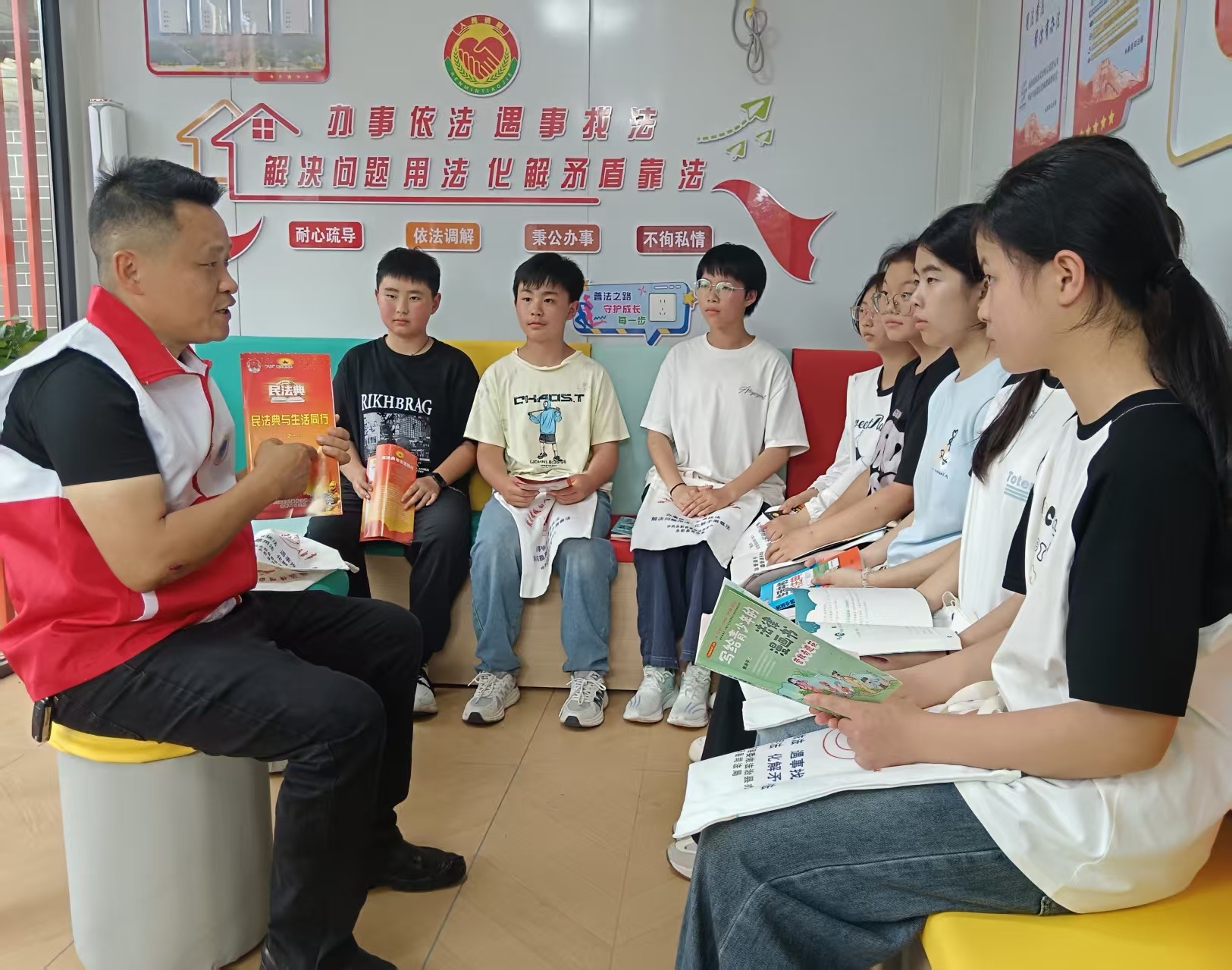 江西永新：民法典宣传进景区