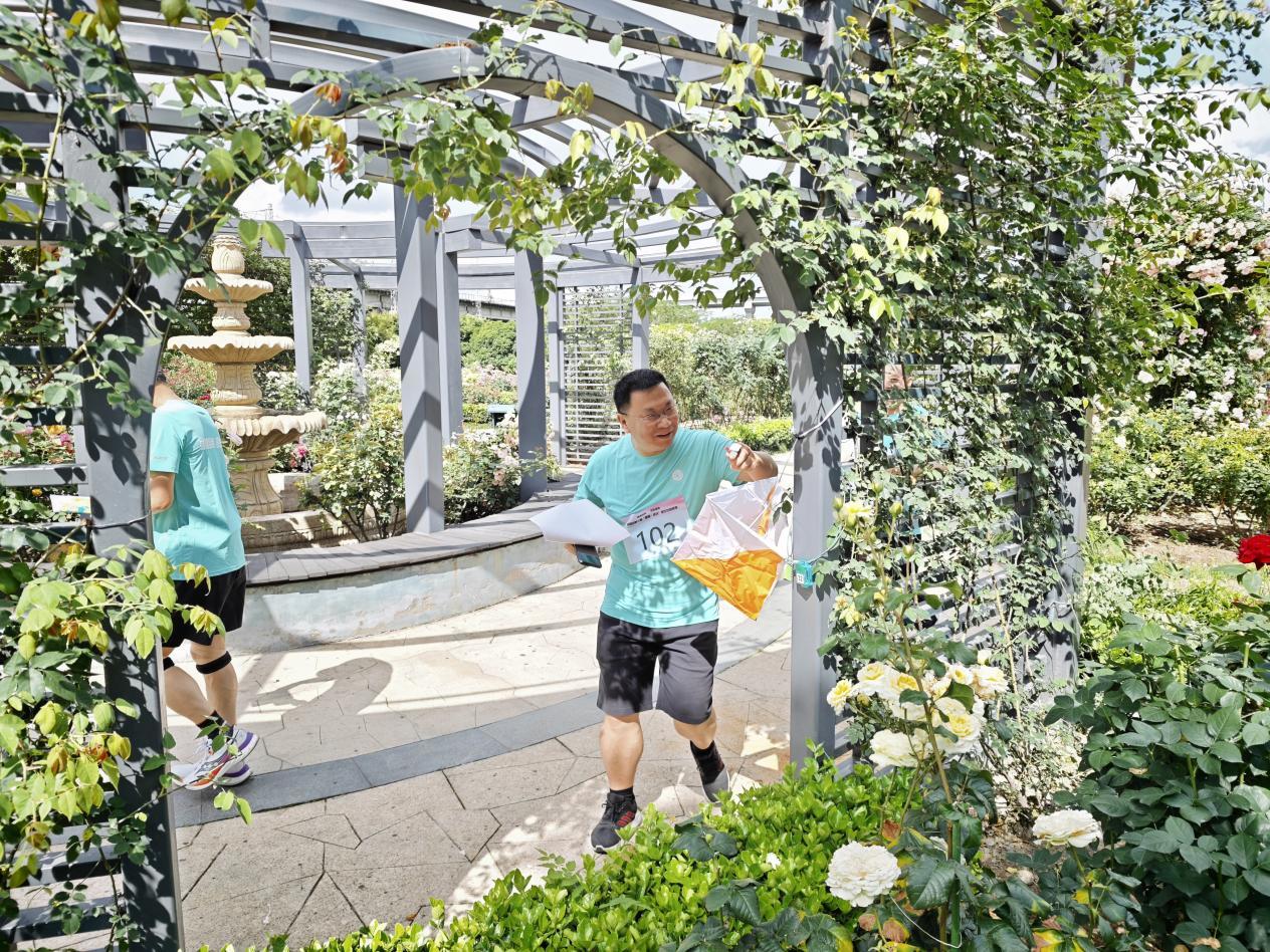跑进植物园 丈量智慧路：镇海“雄镇&middot;经纬杯”定向越野赛火热举行