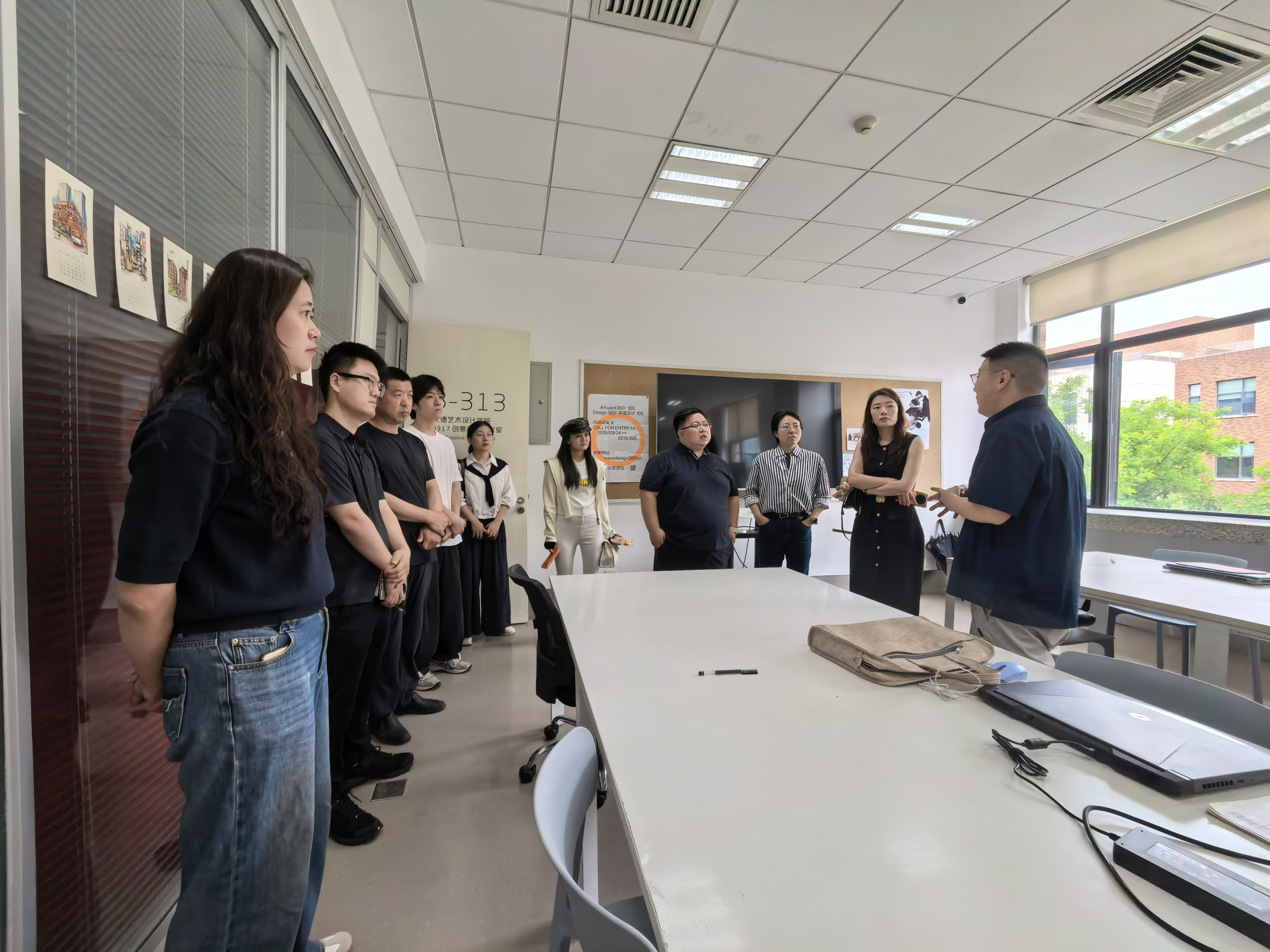 六家企业走进西安欧亚学院 共话校企合作新路径