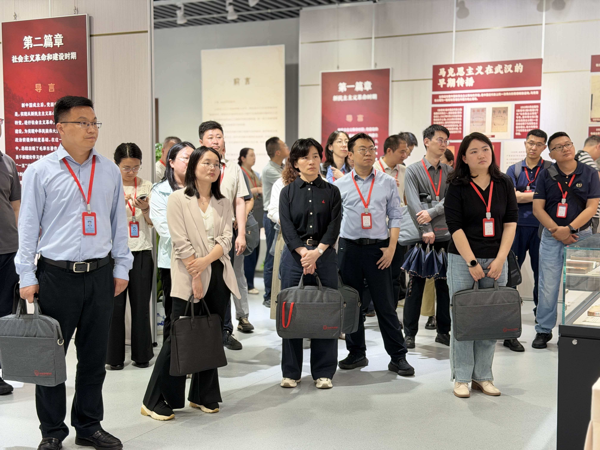 锤炼党性铸忠诚 清风正气砺初心——武汉市委党校第19期年轻干部培训班开班