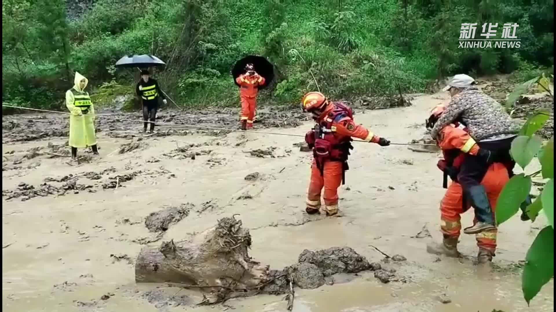 湖北恩施遭遇暴雨 灾情已致3人死亡 4人失联
