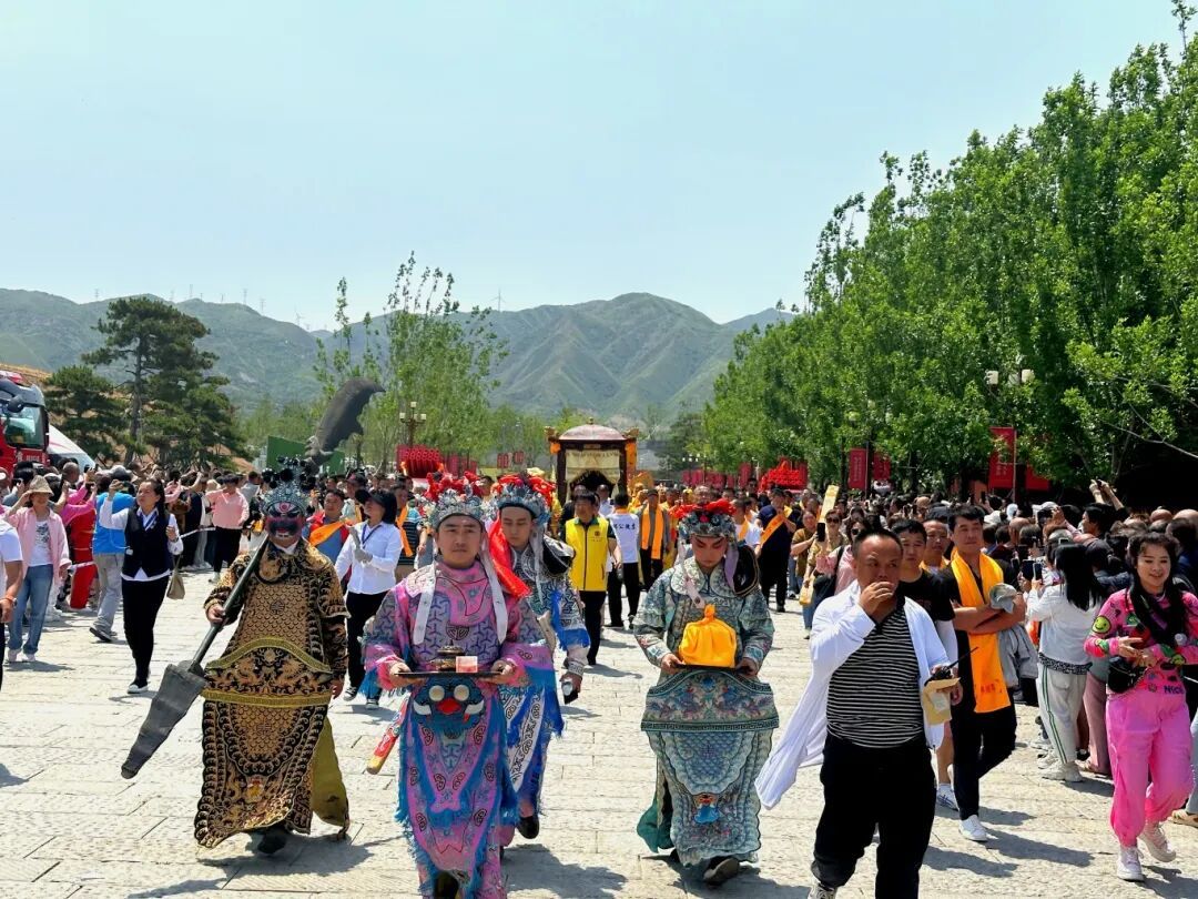 关帝巡城仪仗队