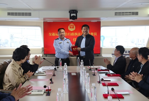 开门纳谏强监督 同心共治促执法！青岛交通执法义务监督员受聘履职