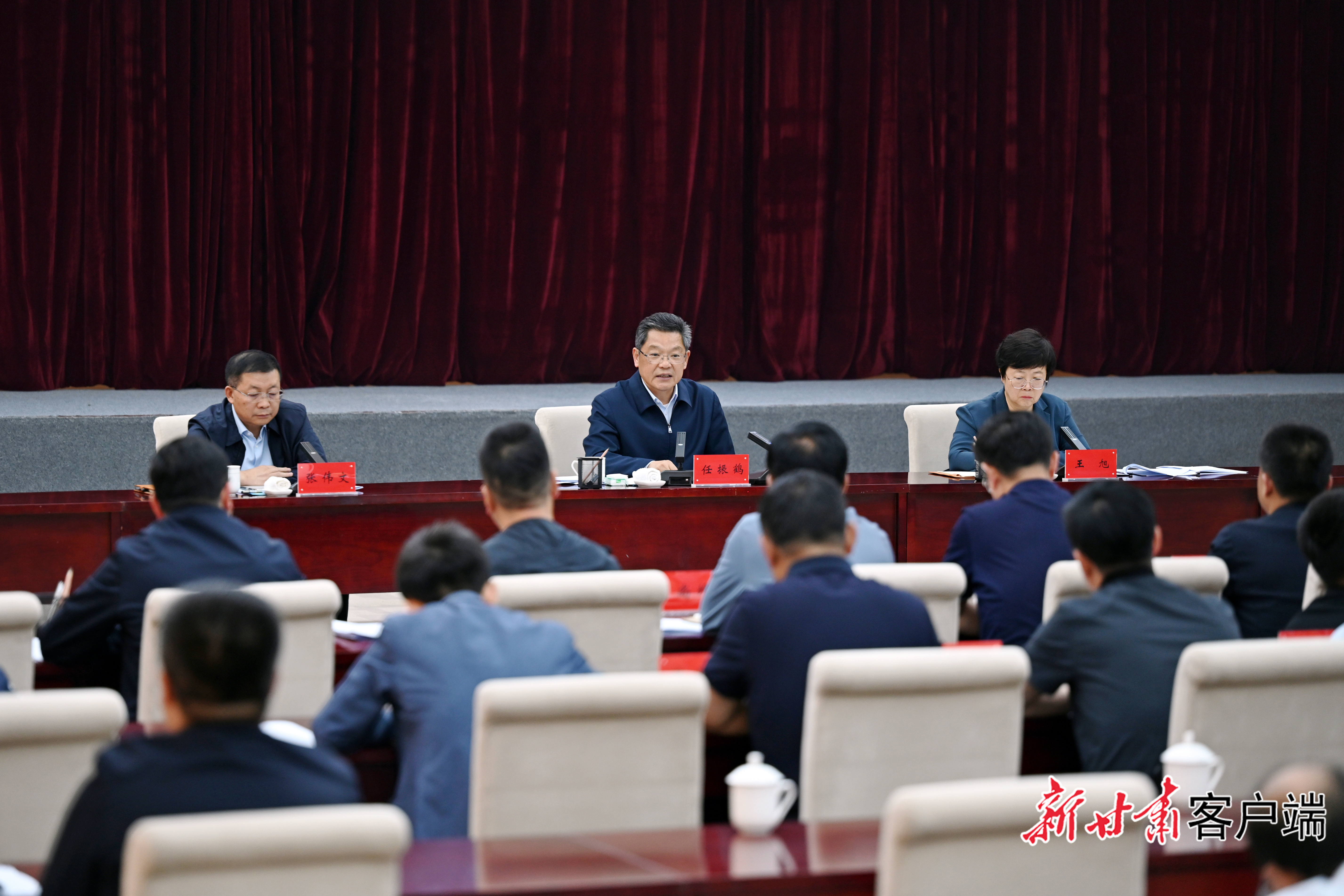 5月18日,省委副书记、省长任振鹤来到临夏州,对民生领域信访问题集中治理工作再调度、再部署。新甘肃·甘肃日报记者 盛学卿