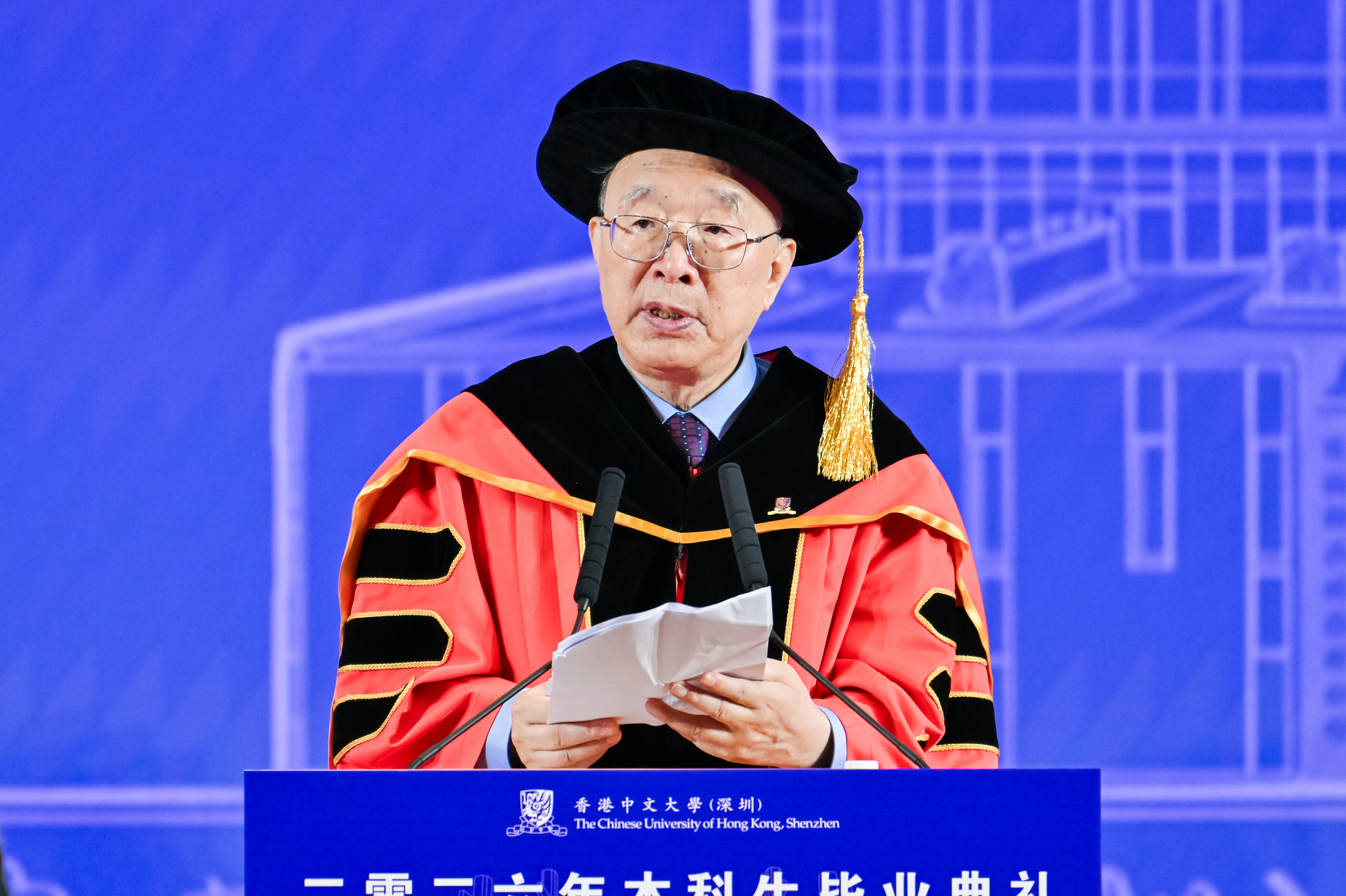 中国国家创新与发展战略研究会学术委员会常务副主席黄奇帆先生发表主题演讲