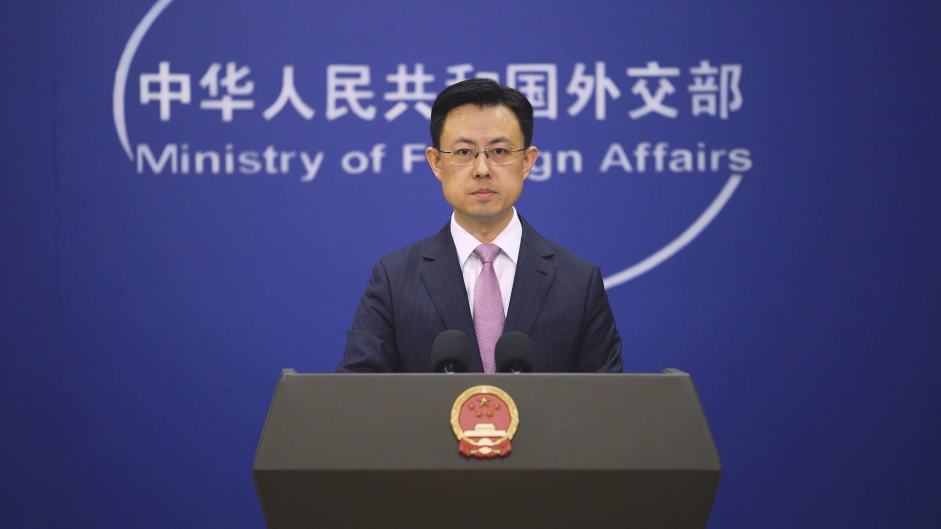 美方称已暂停一项对台军售案，外交部回应