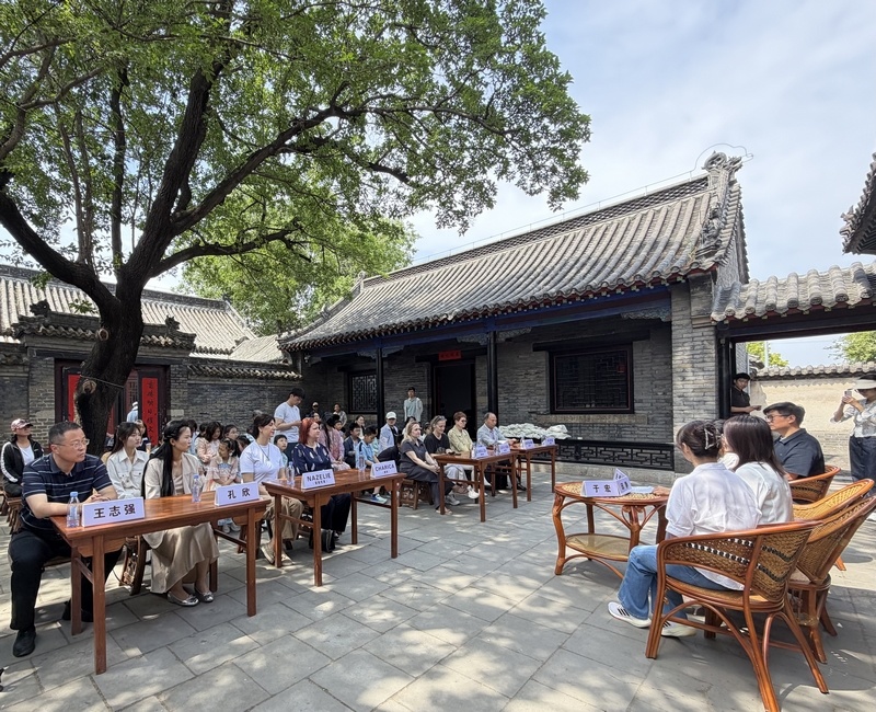 “陪着妈妈游邹城”——“循迹・孟母”中外母亲孟府沙龙圆满举办