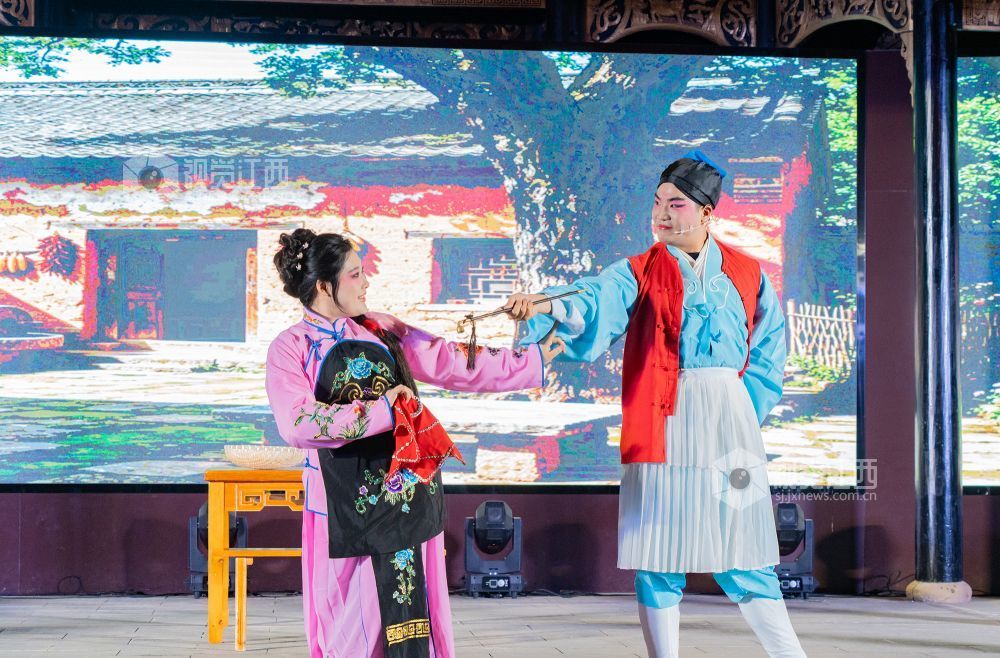 江西金溪：文化惠民活动进社区（图）