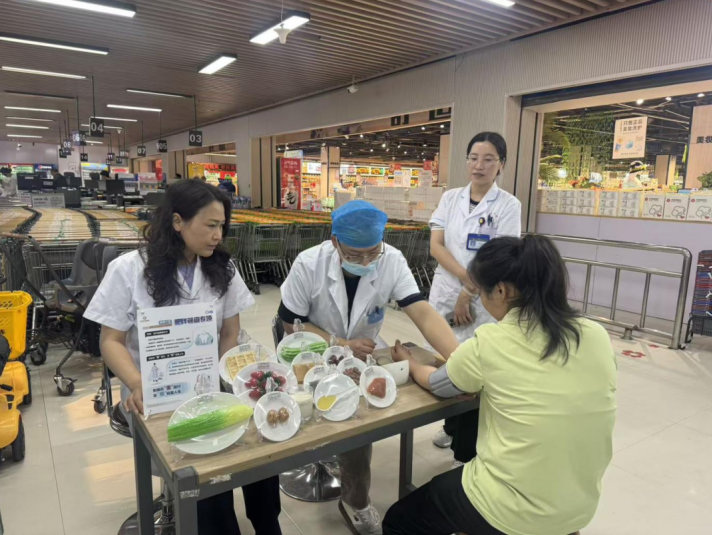 宁晋县医院开展全民营养周科普宣教活动