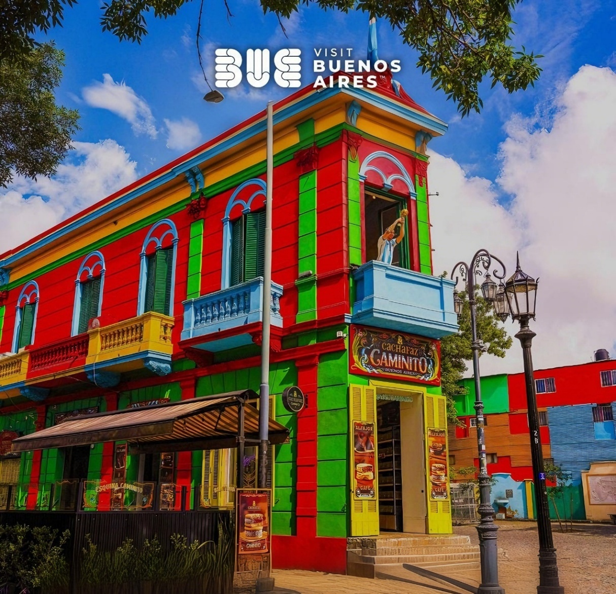 博卡区（La Boca）以色彩缤纷的房屋和探戈文化闻名