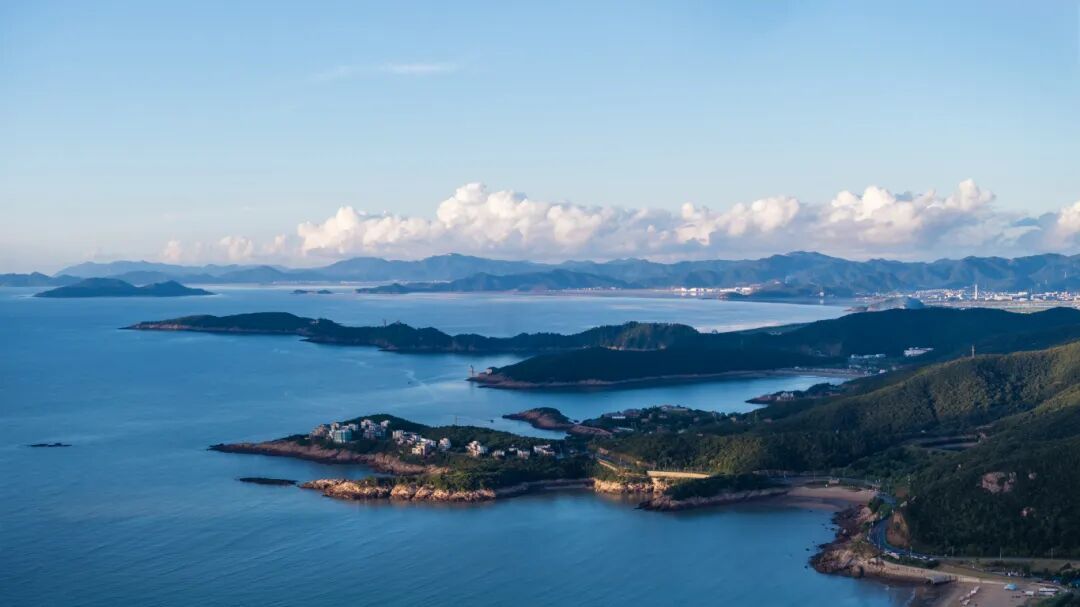 蓝色海岸线+松兰山.jpg