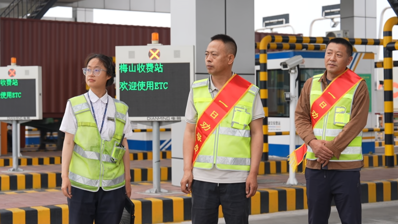 从“被劝返”到“去劝返”,一场路政宣传月的“双向奔赴”