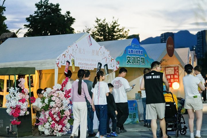富阳“太甜了”!千年湿地解锁城市浪漫新地标