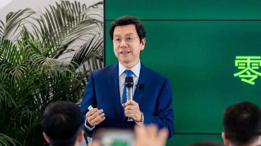 李开复内部讲话:今年15亿订单,2027年IPO