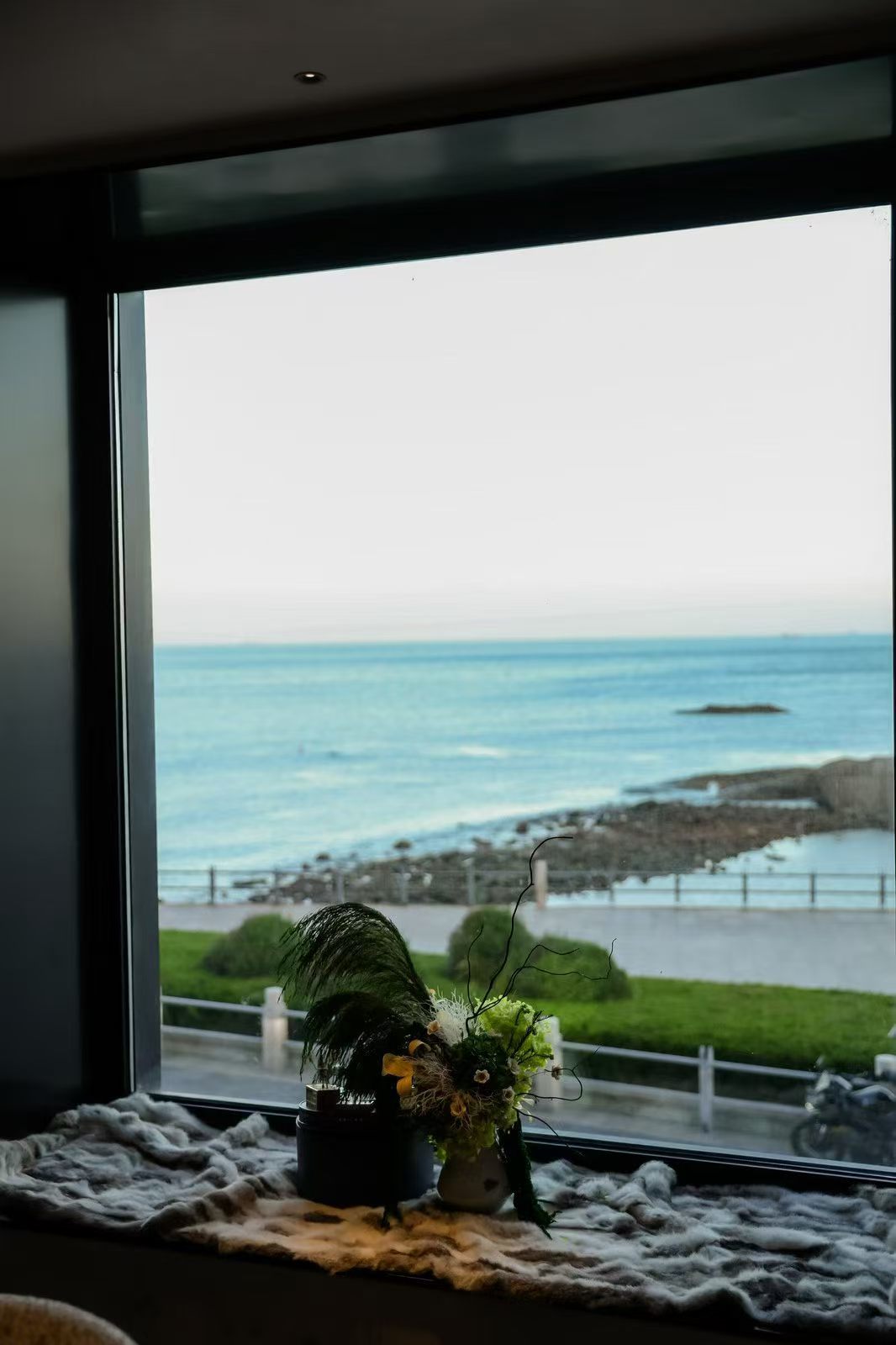 海屿熹光，一载相逢｜青岛熹合西餐厅周年庆，以初心致山海