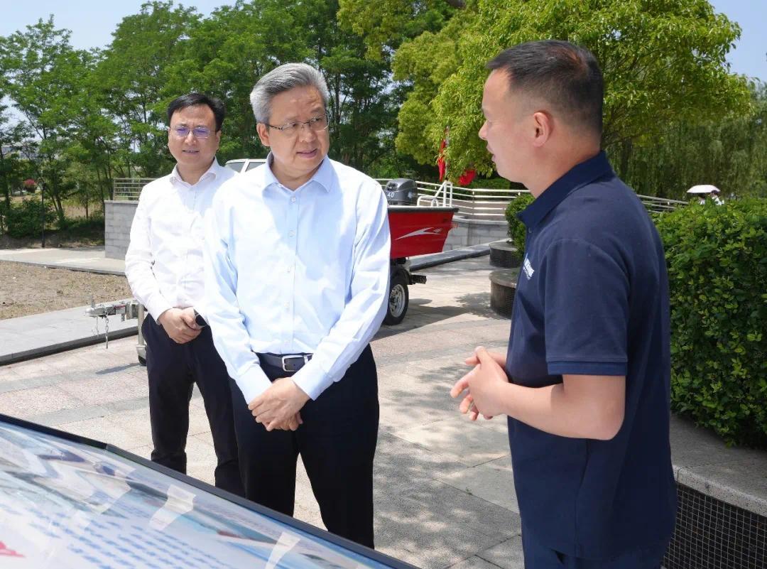南通市委书记吴新明在通州湾示范区调研