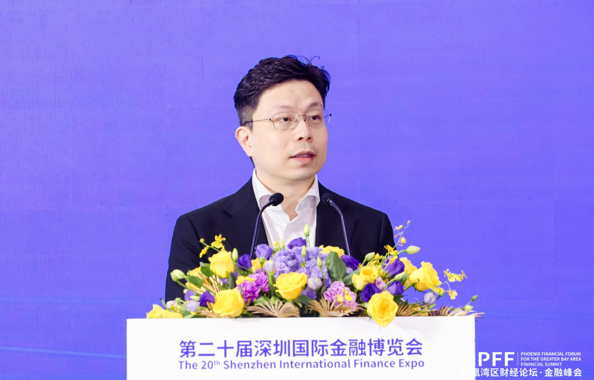 香港科技大学讲席教授、冯诺依曼研究院院长，思谋科技董事长贾佳亚