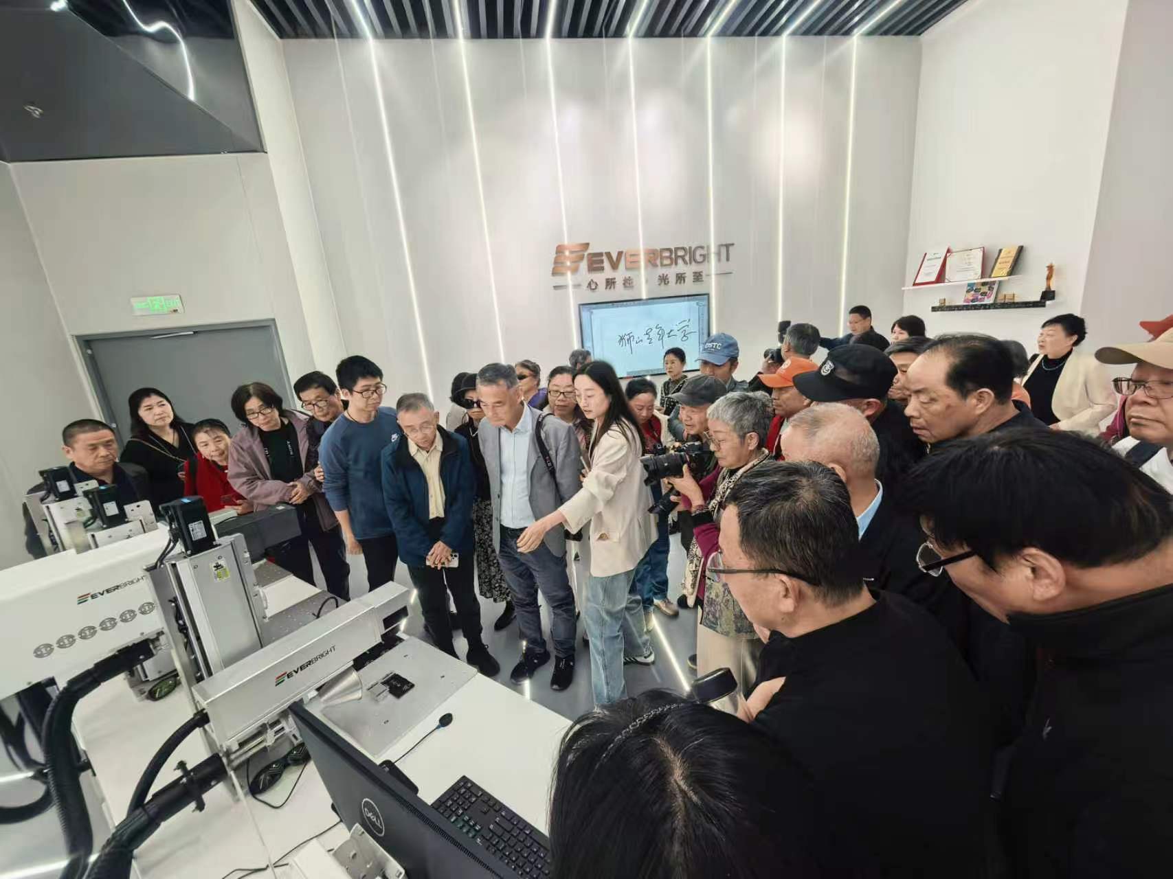 苏州高新区老科协组织“乐龄探科 趣味研学”活动