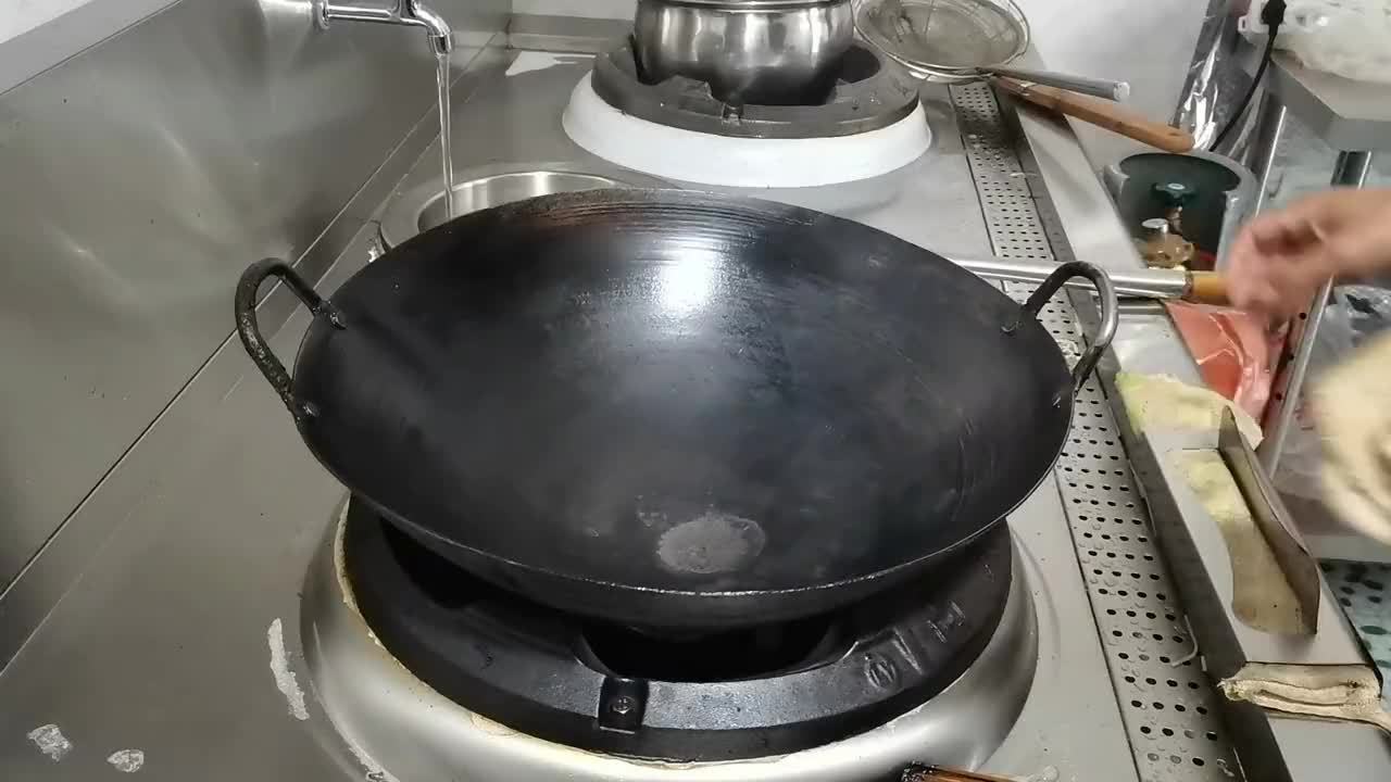 18000厨师长做酱爆蛋，老板也是第一次见，今天长见识了