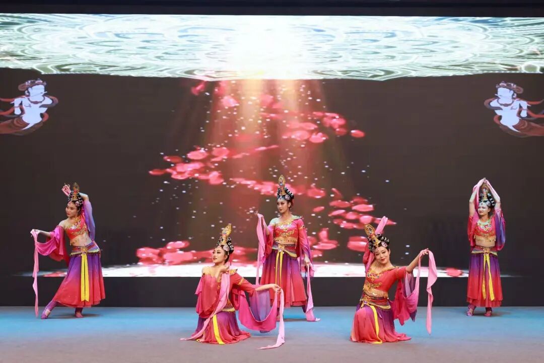 摄影：吴剑斌